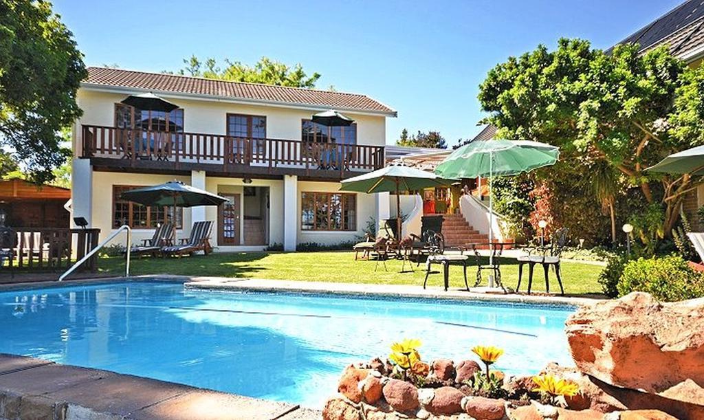 Golf And Garden Guesthouse サマーセット・ウェスト エクステリア 写真